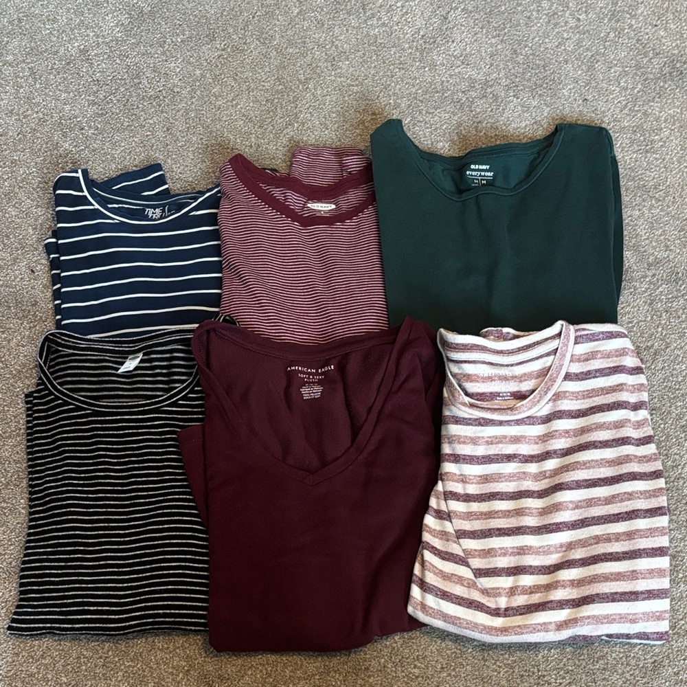 Women’s Long Sleeve Top Lot of 6 size medium Time and Tru, Old Navy, AE